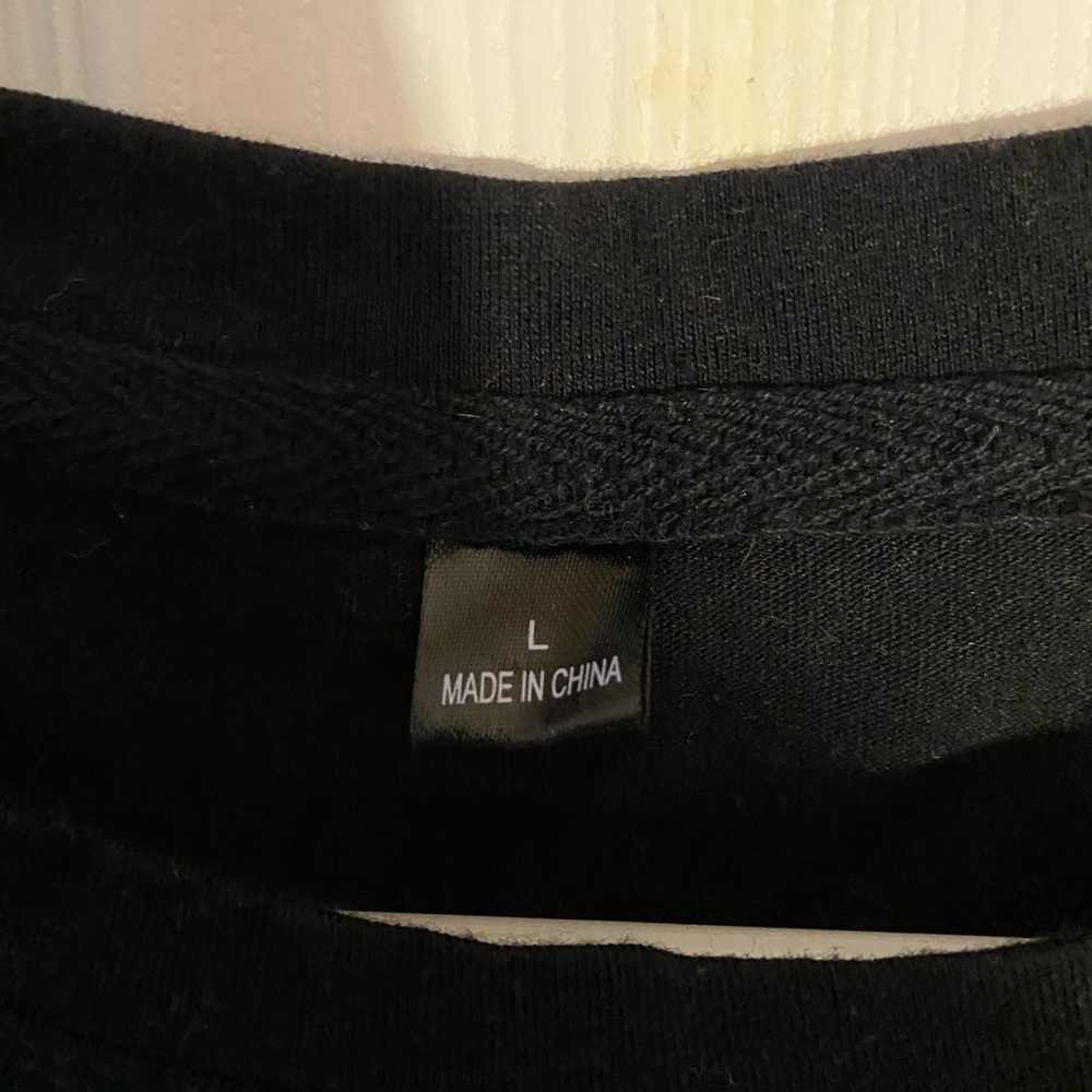 Crop top - Picture 2 of 2